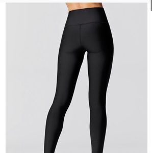 ALO YOGA HIGH-WAIST AIRLIFT LEGGING